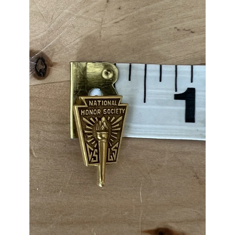 National Honor Society Lapel Pin Gold Filled Vtg Marked‎ T GF